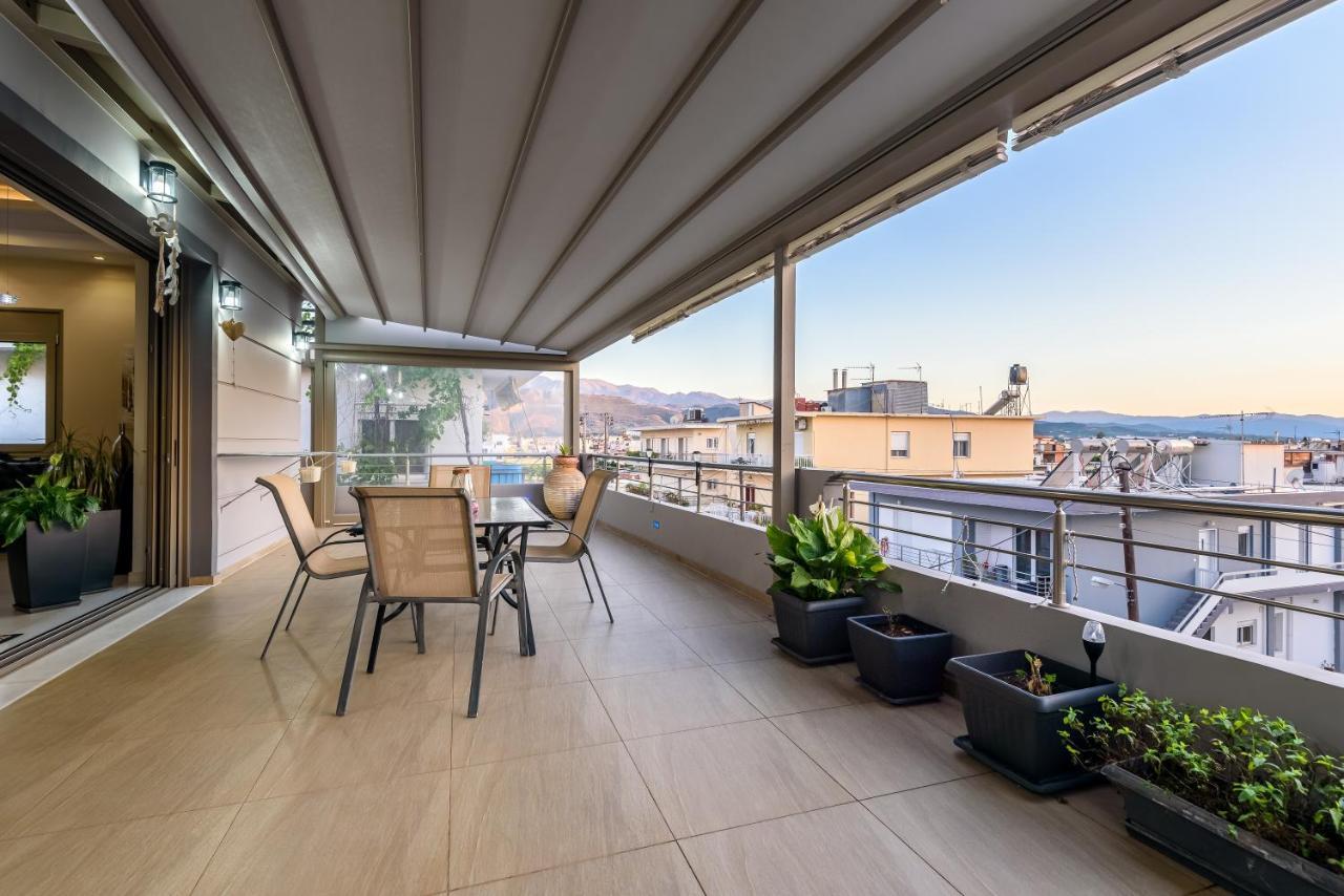 Luxury Villa In City Center With Rooftop Swimming Pool La Canée Extérieur photo